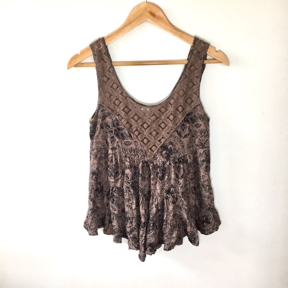 Free People Brown and Black Floral lace Top 🌺